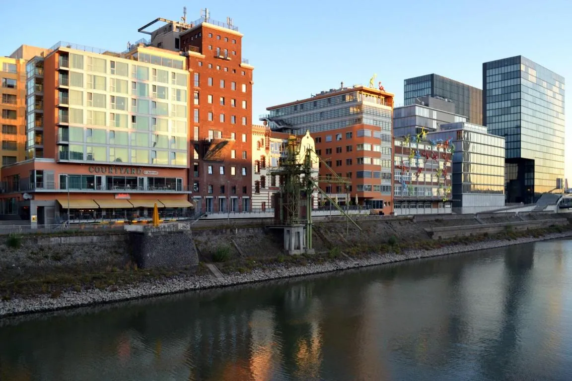 Image of Courtyard by Marriott Duesseldorf Hafen