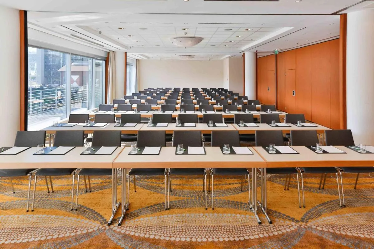 Image 6 of Courtyard by Marriott Duesseldorf Hafen