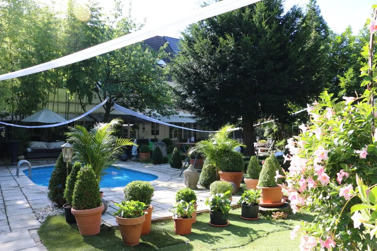 Image 2 of Hotel Ashley’s Garden