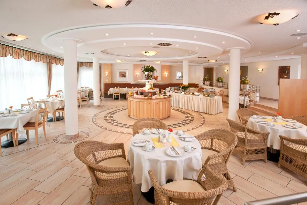 Image 3 of Hotel Barbarossa