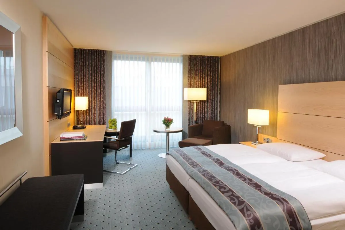 Image 2 of Maritim Hotel Düsseldorf