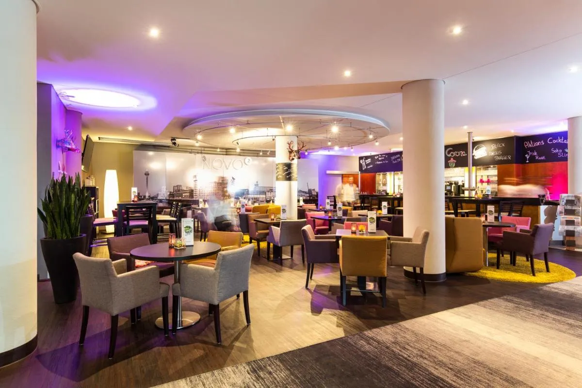 Image 2 of Novotel Düsseldorf City West