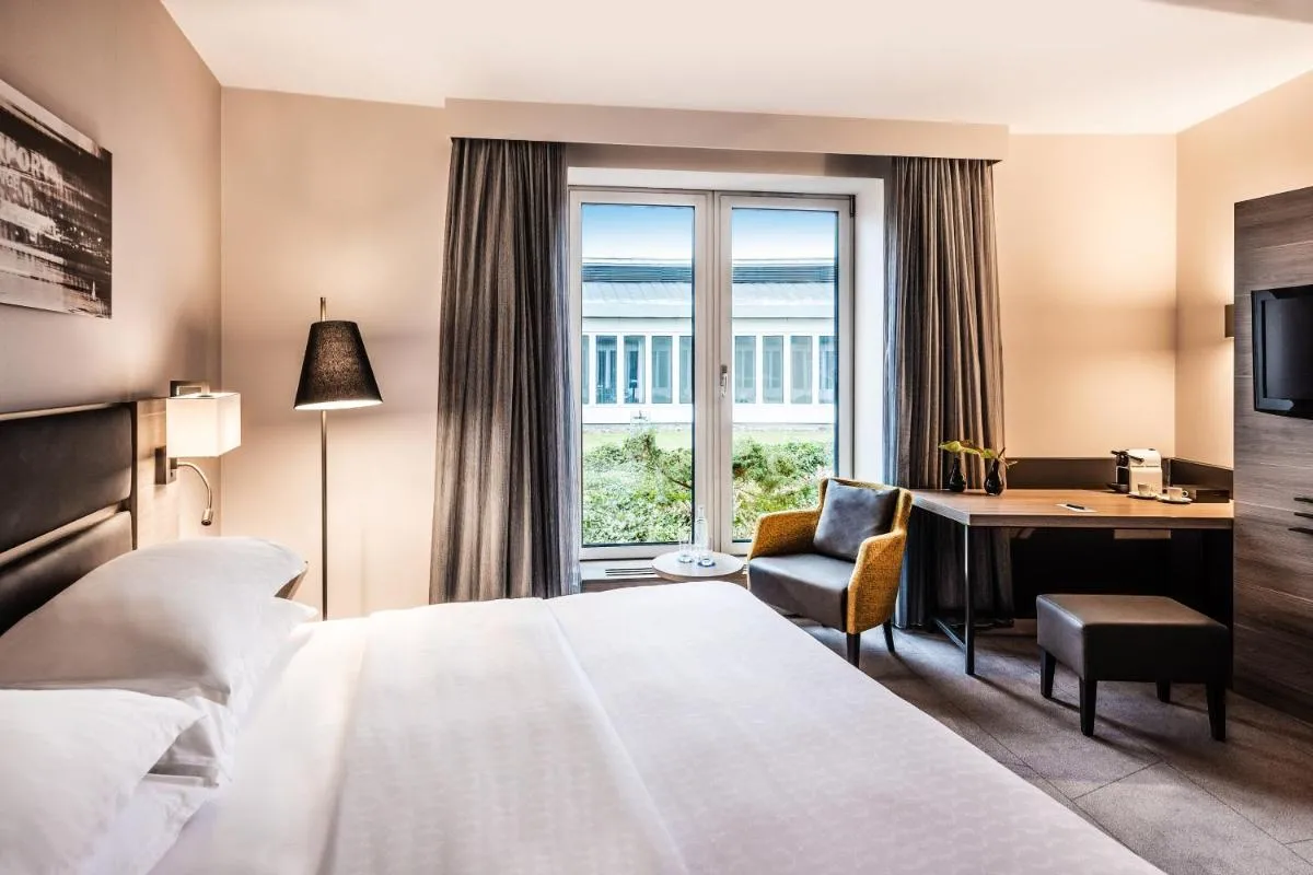 Image 2 of Sheraton Duesseldorf Airport Hotel