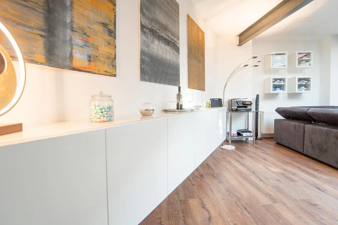 Image of White Lofty und White Studio