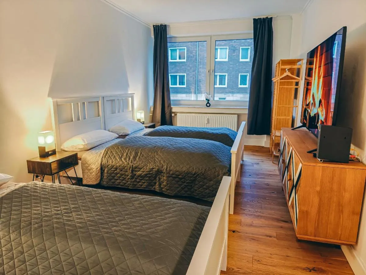 Image 1 of 3 Room Downtown Apartment Bilk