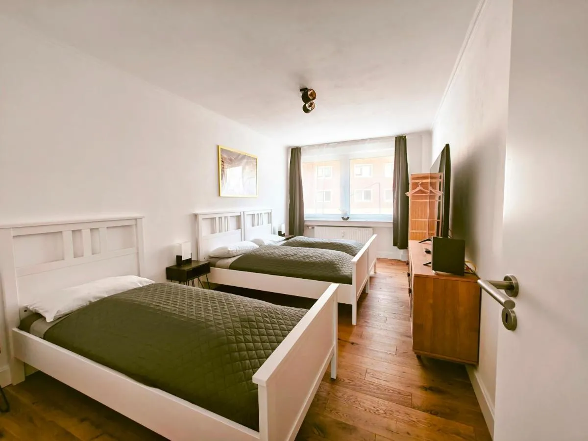 Image 6 of 3 Room Downtown Apartment Bilk