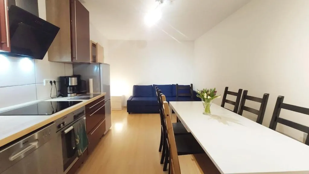 Image of 3 bedroom house with 2 bathrooms in Dusseldorf – Haus mit 3 Schlafzimmer 2 Badezimmer in Düsseldorf