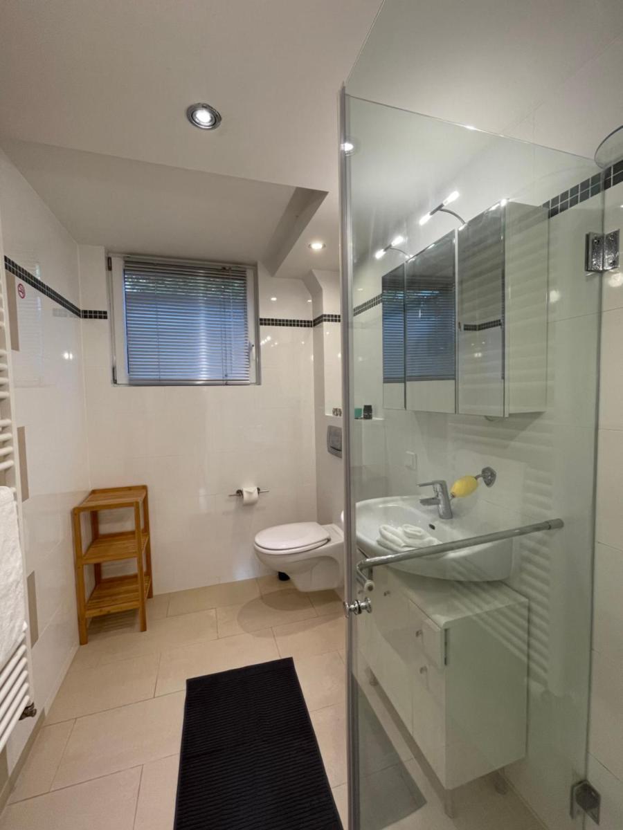 Image 2 of 4 bedrooms, 2 bathrooms, kitchen, terrace – 10 min to fairground