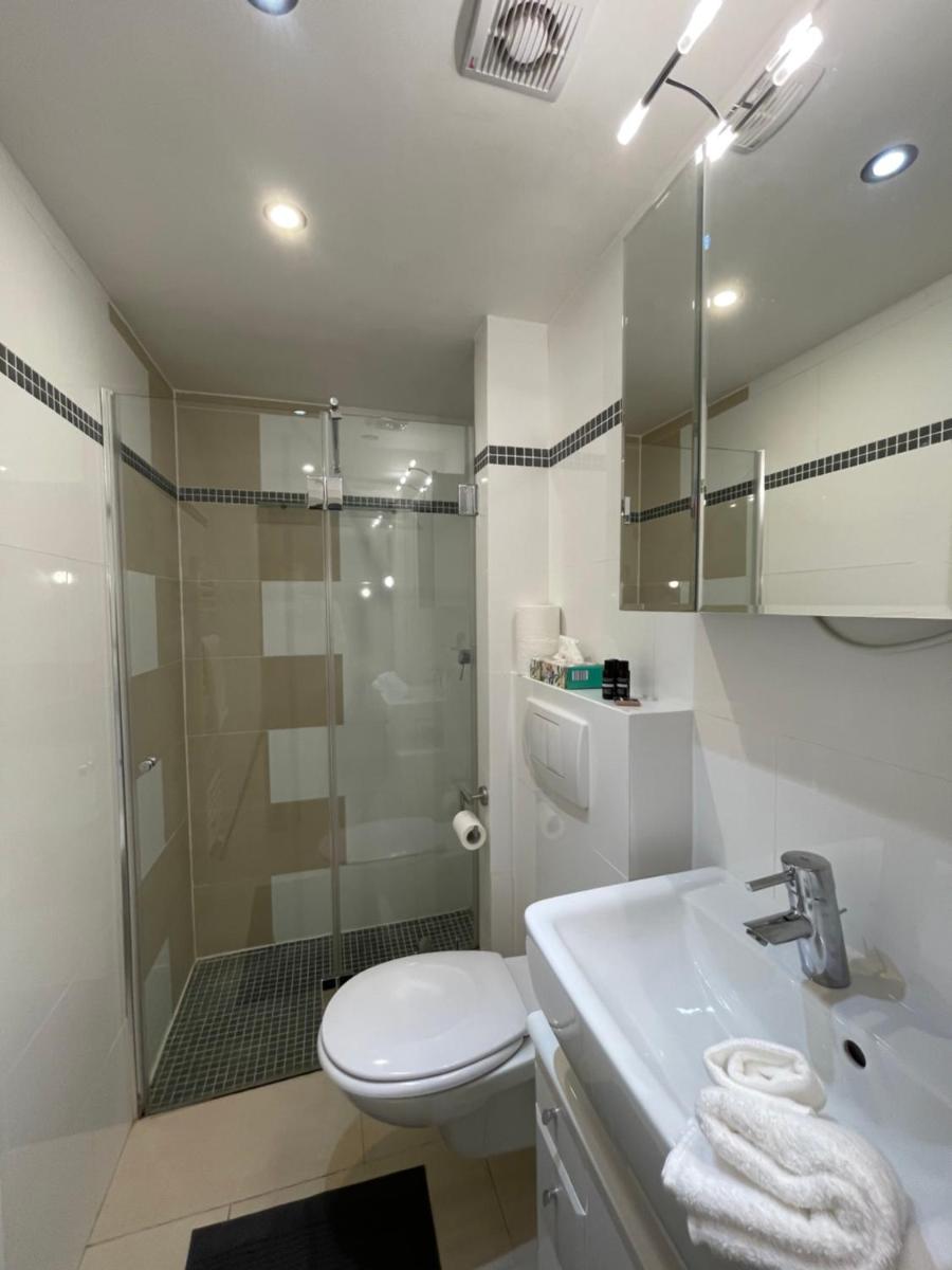 Image 6 of 4 bedrooms, 2 bathrooms, kitchen, terrace – 10 min to fairground