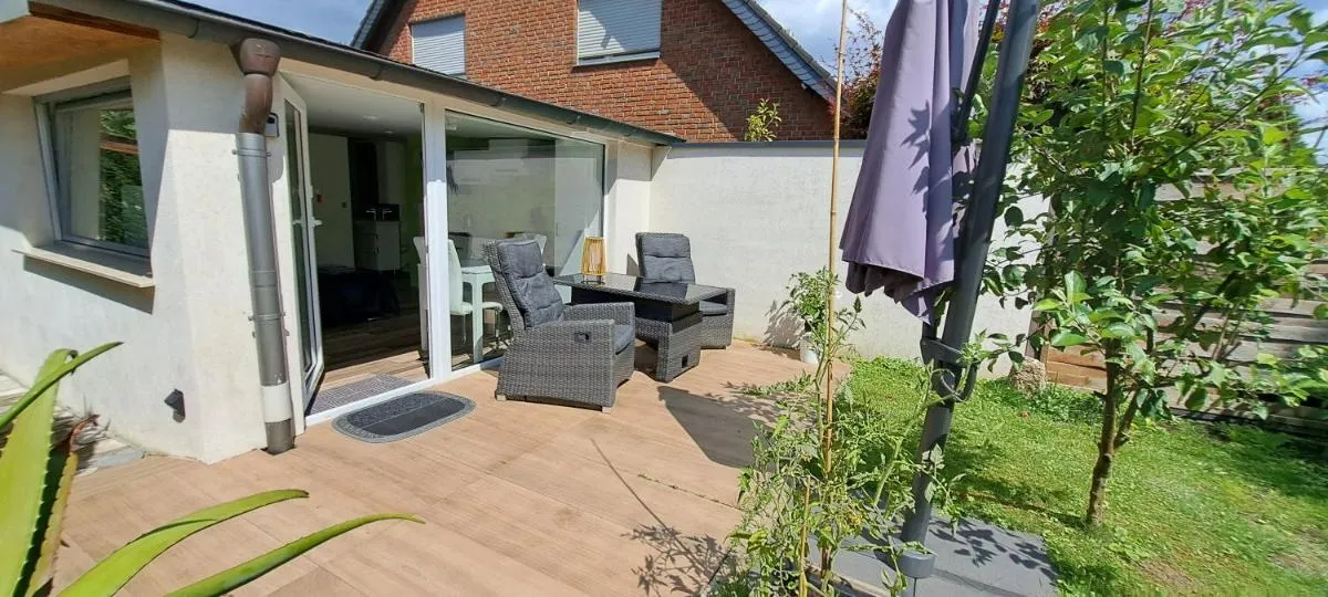 Image 5 of All-in-One Apartment mit eigener Sonnenterrasse im Garten