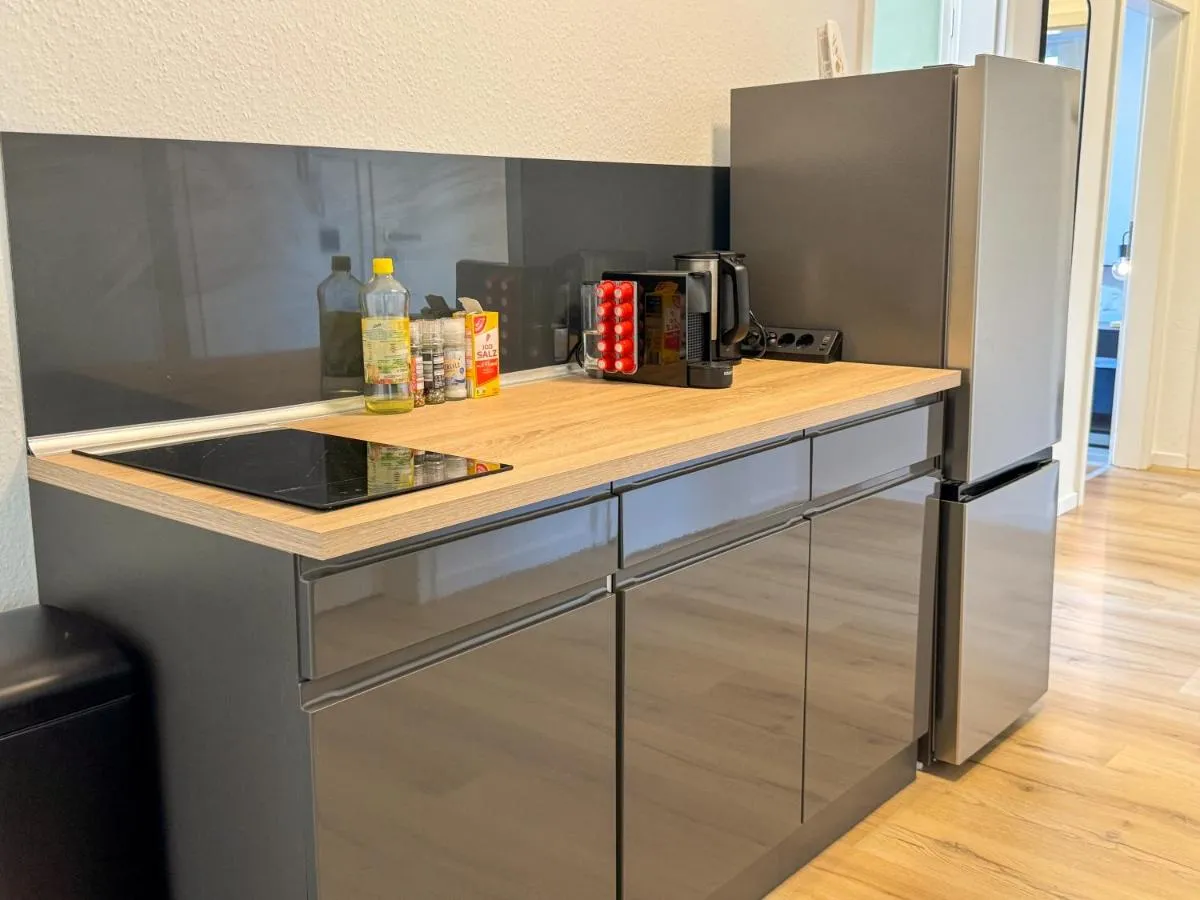 Image 3 of Apartment Düsseldorf 100QM, 6 Personen, Balkon, Messe, Küche