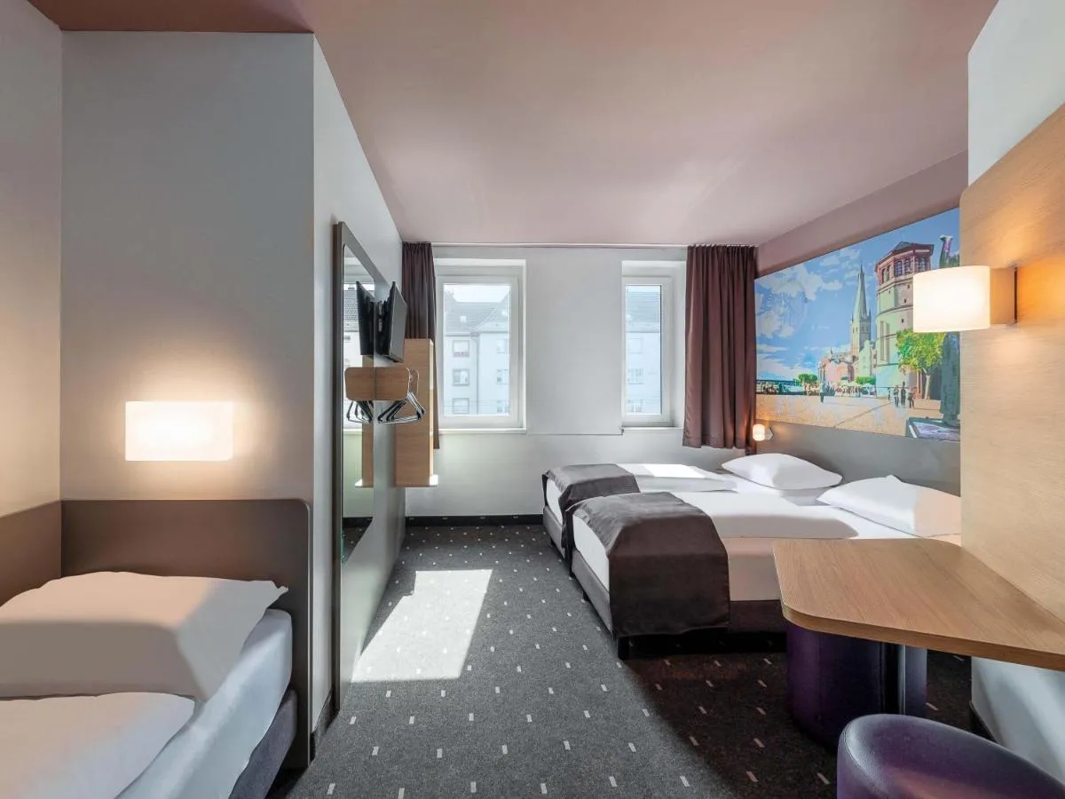 Image 1 of B&B HOTEL Düsseldorf-Mitte