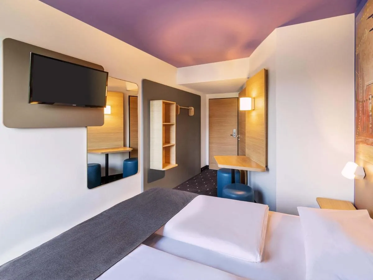 Image 2 of B&B Hotel Düsseldorf-Airport