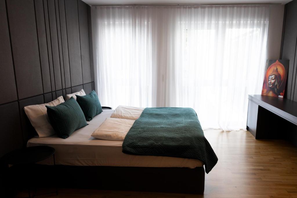 Image of B-Chill House