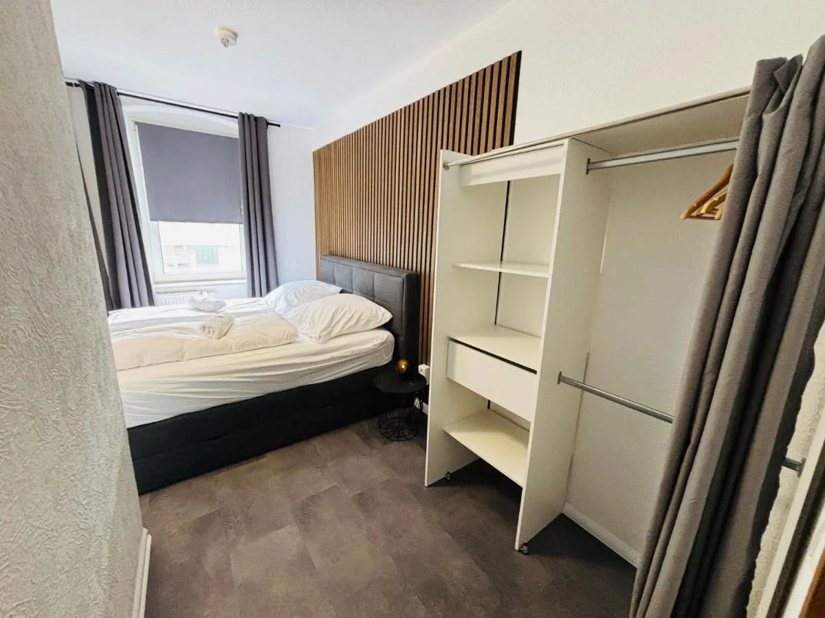 Image 2 of BFF Airport Messe Schlaf – Düsseldorf