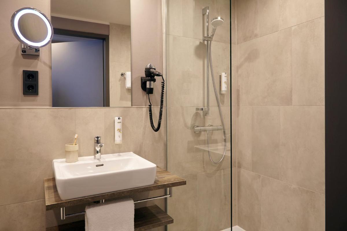 Image 2 of Candlewood Suites Düsseldorf Airport by IHG