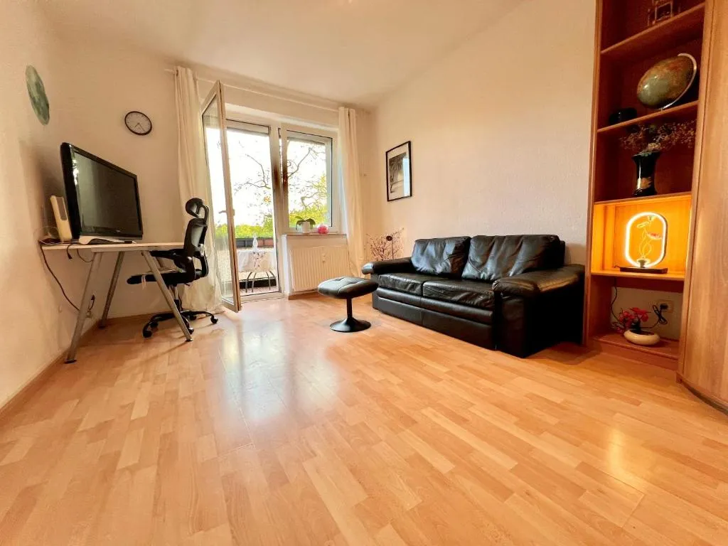 Image of Cozy 2-room-Apartment on Zoo Park in District 2