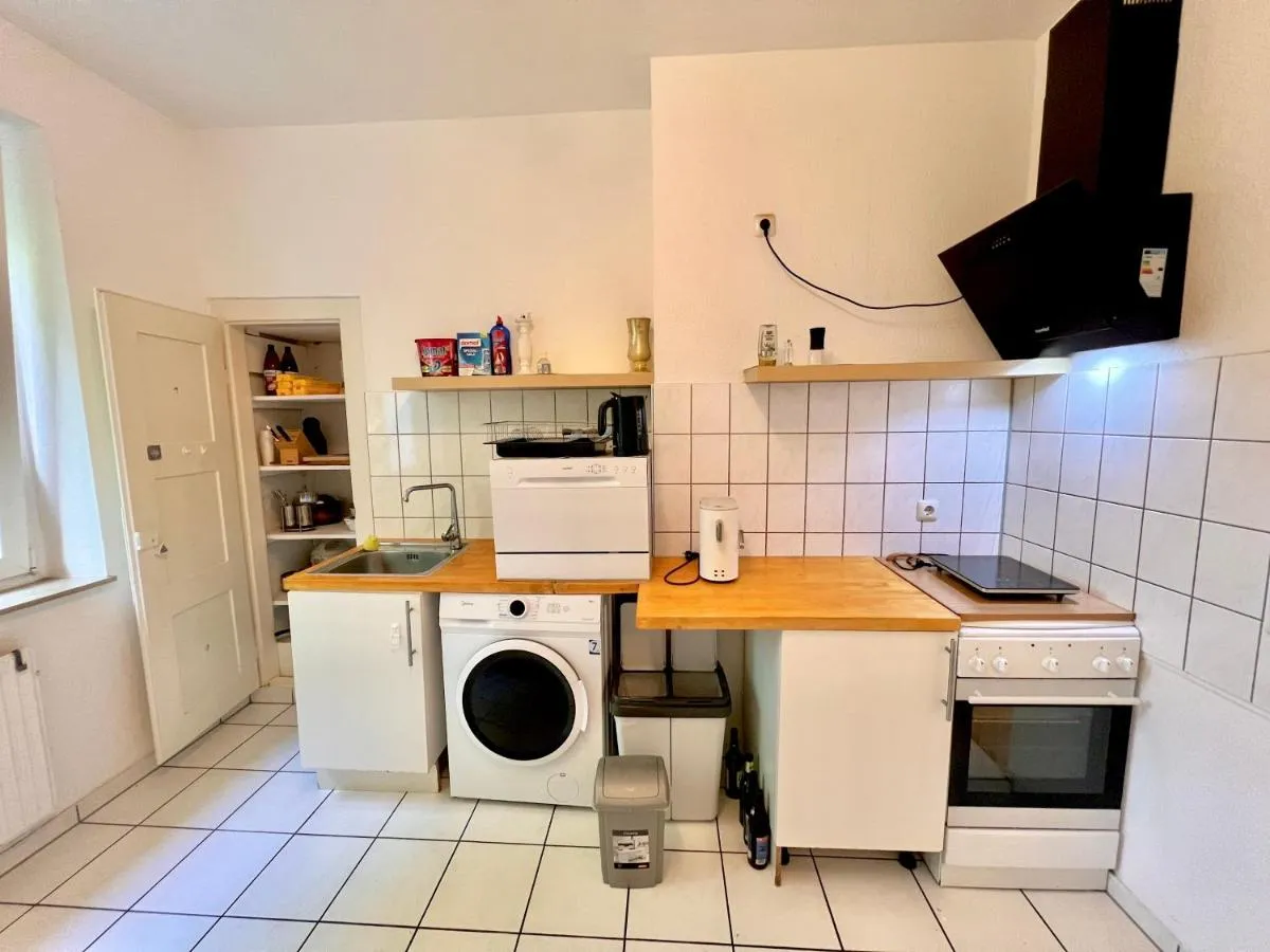 Image 2 of Cozy 2-room-Apartment on Zoo Park in District 2