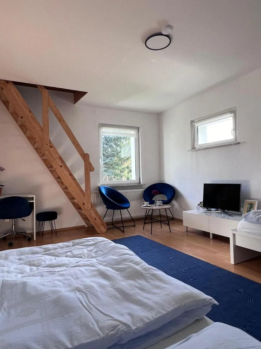 Image 1 of Cozy Apartment with Excellent Transport Links to Old Town, Main Station and Trade Fair