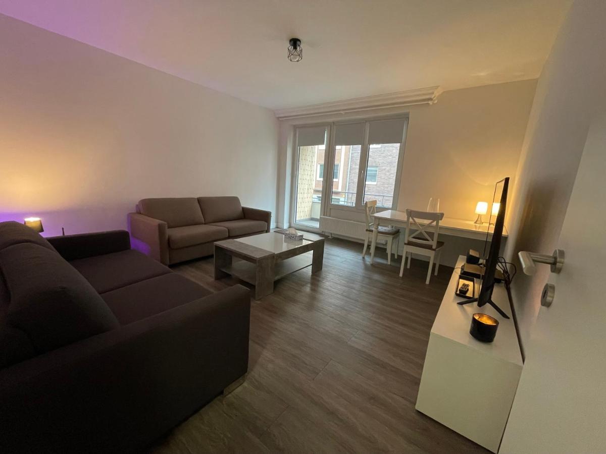 Image 3 of Cozy apartment city nightlife