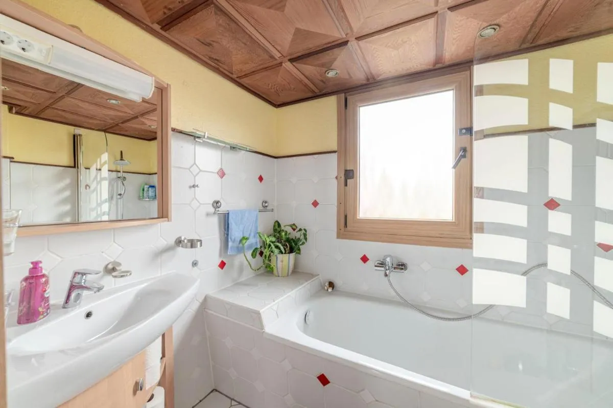 Image 2 of Cozy villa with garden, balcony and parking area in Düsseldorf