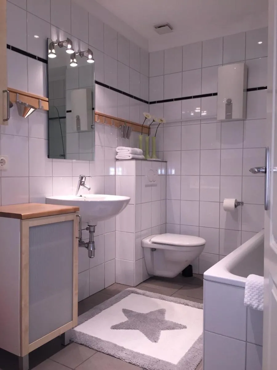 Image 4 of Düsseldorfer Domicil Media Harbour