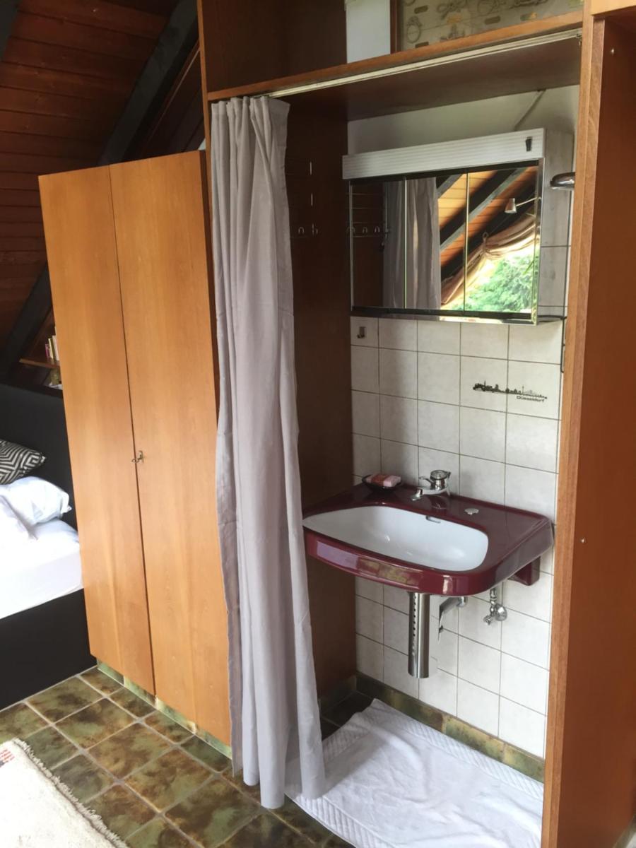 Image 2 of Düsseldorfer Privatzimmer