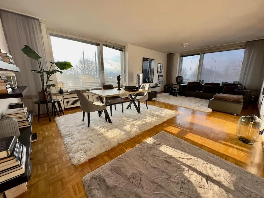 Image of Exklusiver Rheinblick Messe Parken Luxus 10 Personen