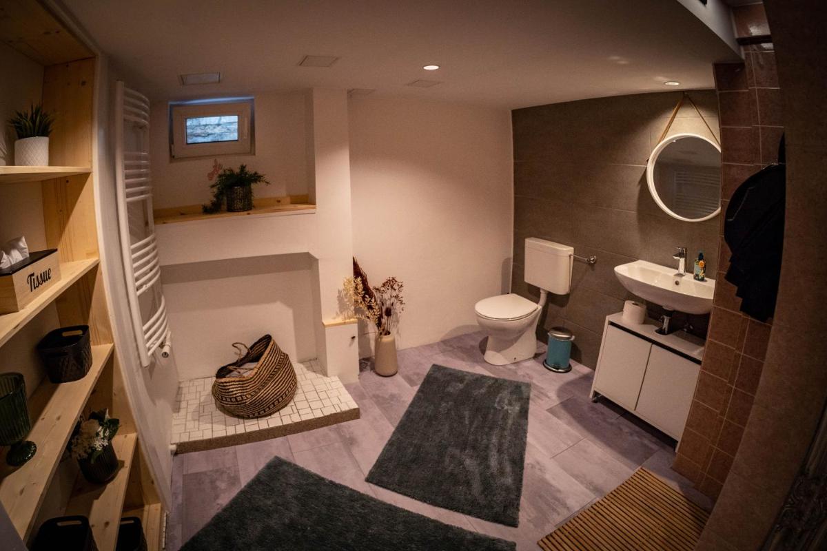 Image 2 of Gemütliche 2-Zimmer Souterrain Wohnung