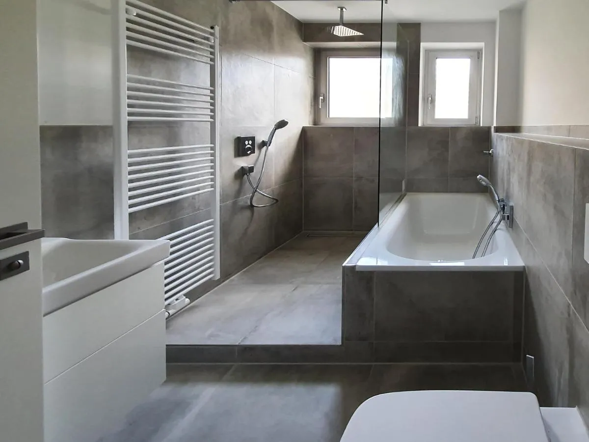 Image 2 of Graf-Adolflux