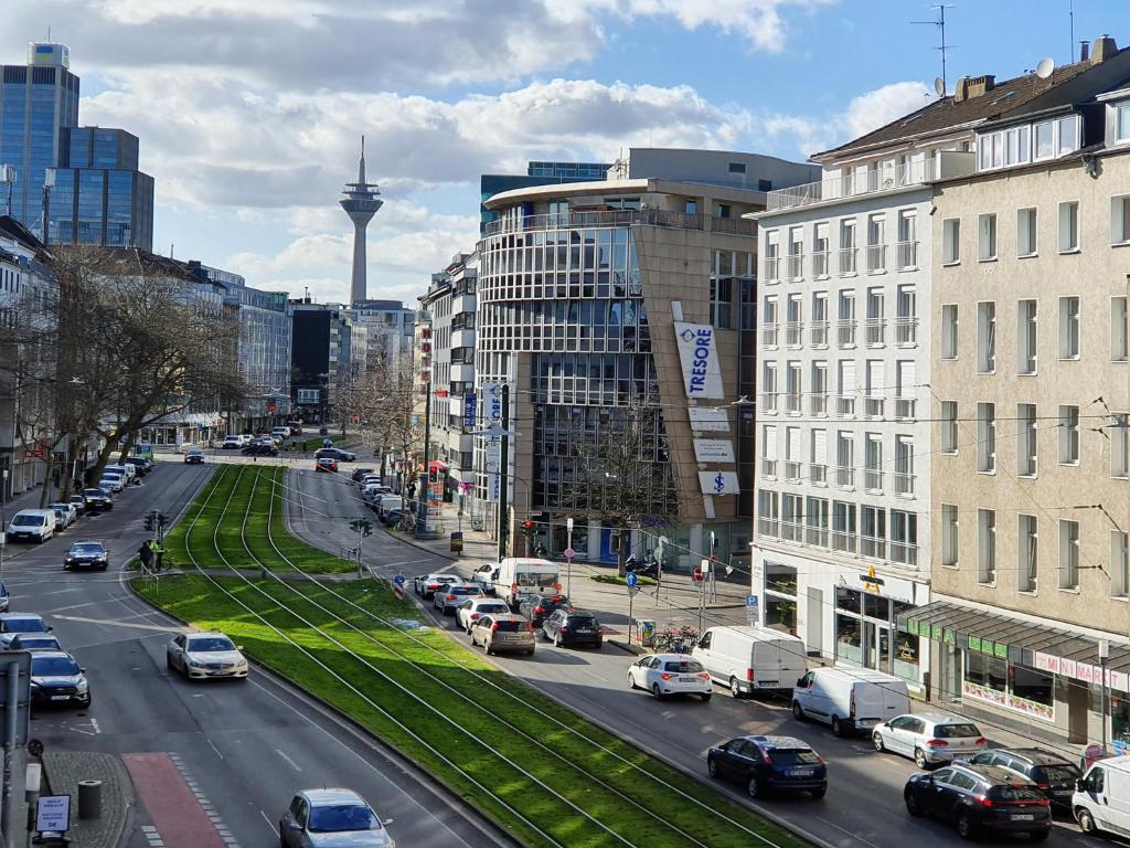 Image of Graf-Adolflux