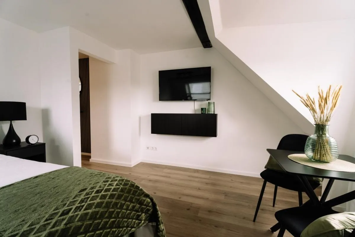 Image 4 of Green Flat Düsseldorf 2.0