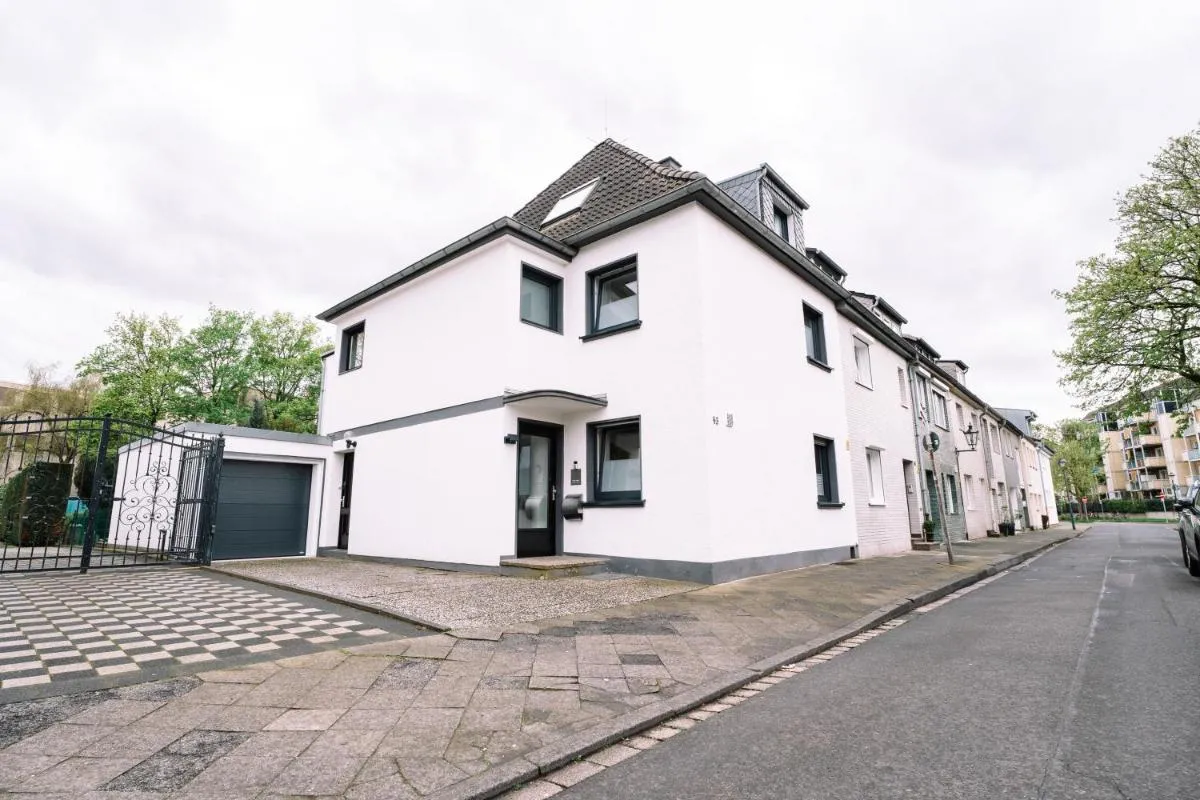 Image 5 of Green Flat Düsseldorf 2.0