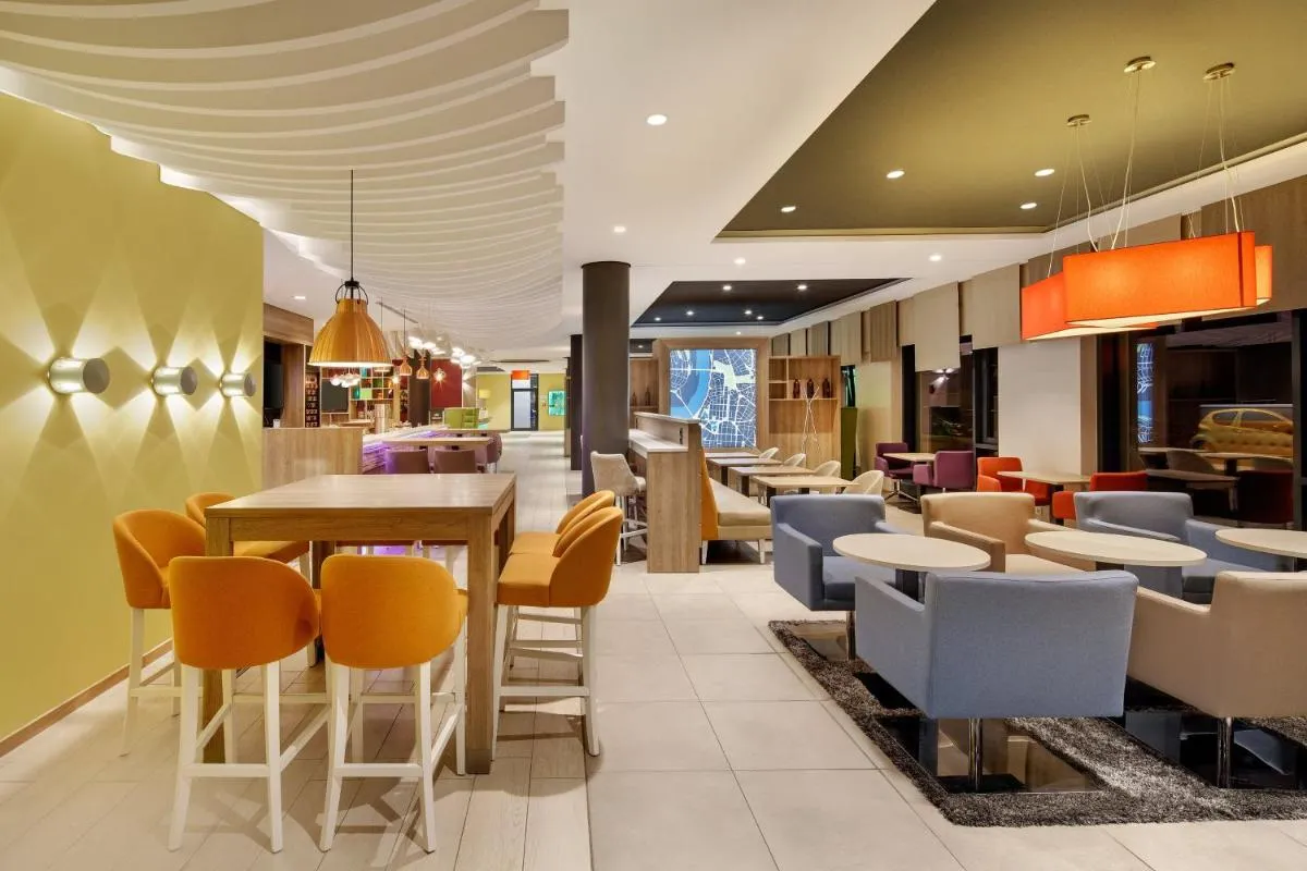 Image 3 of Holiday Inn Düsseldorf City – Toulouser Allee by IHG