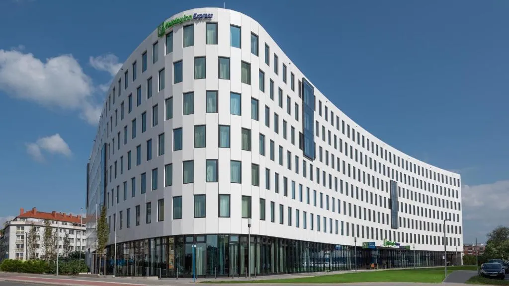 Image of Holiday Inn Express Düsseldorf – Hauptbahnhof by IHG