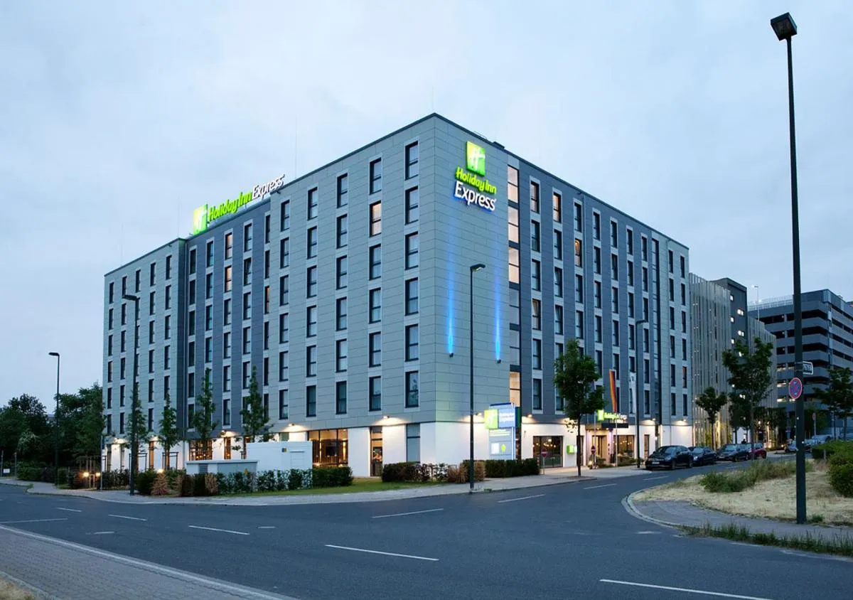 Image 1 of Holiday Inn Express – Düsseldorf Airport