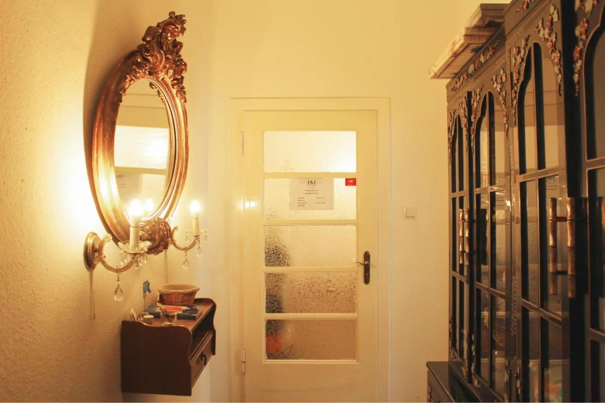 Image 2 of Hotel Moon