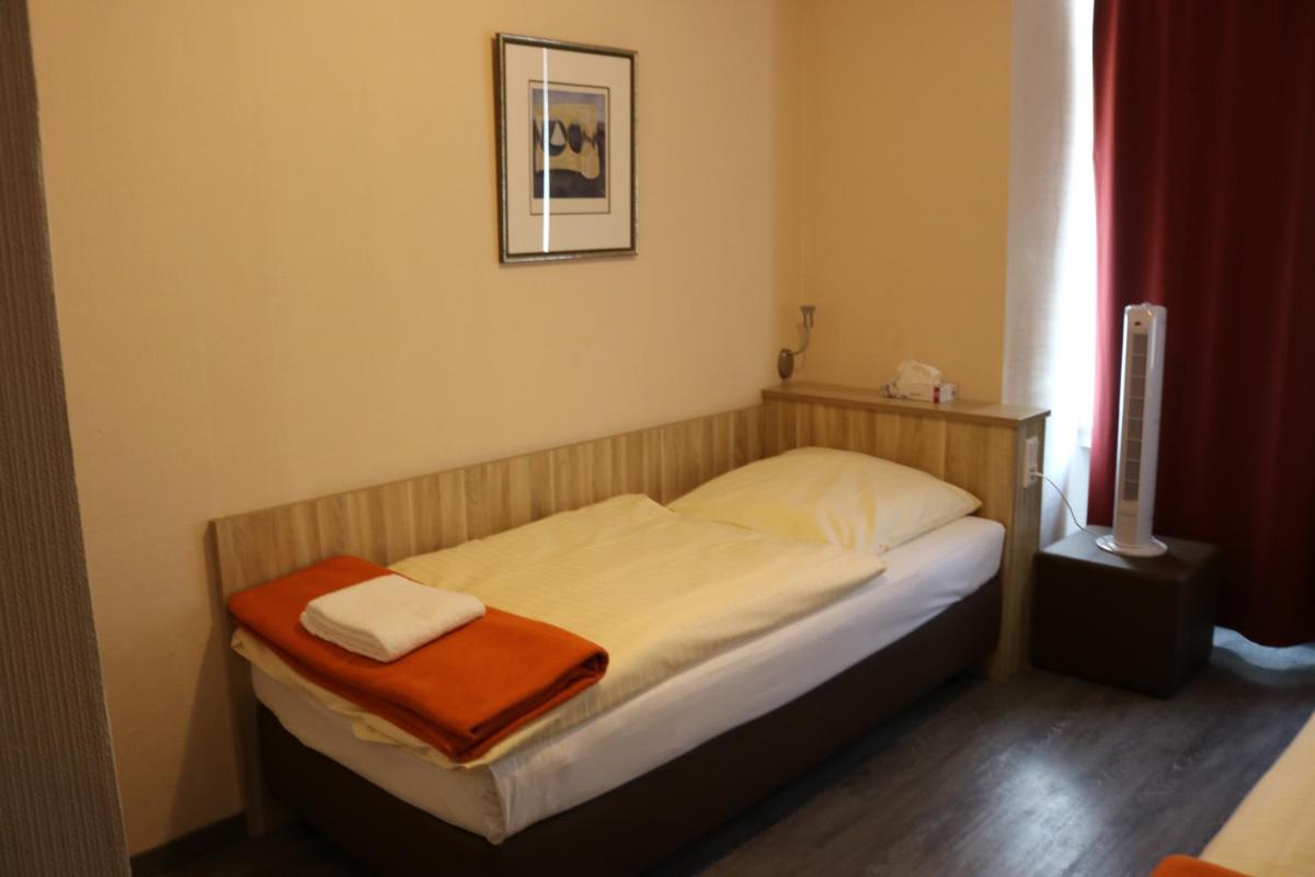 Image 1 of Hotel Paris