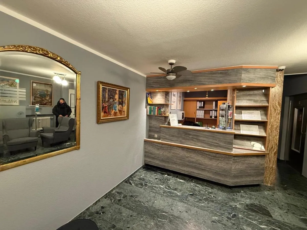 Image 3 of Hotel Paris