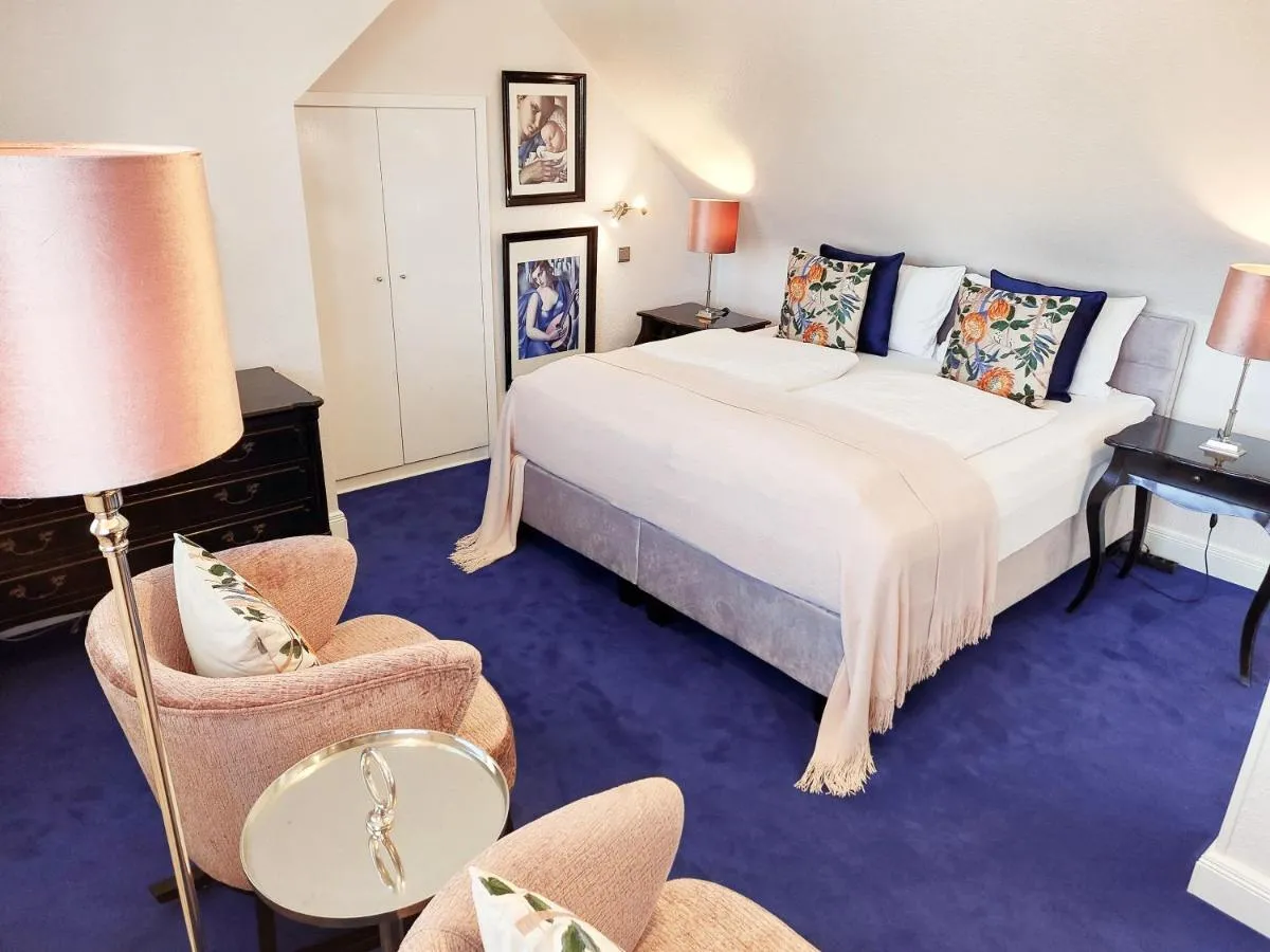 Image 1 of Hotel Sir & Lady Astor