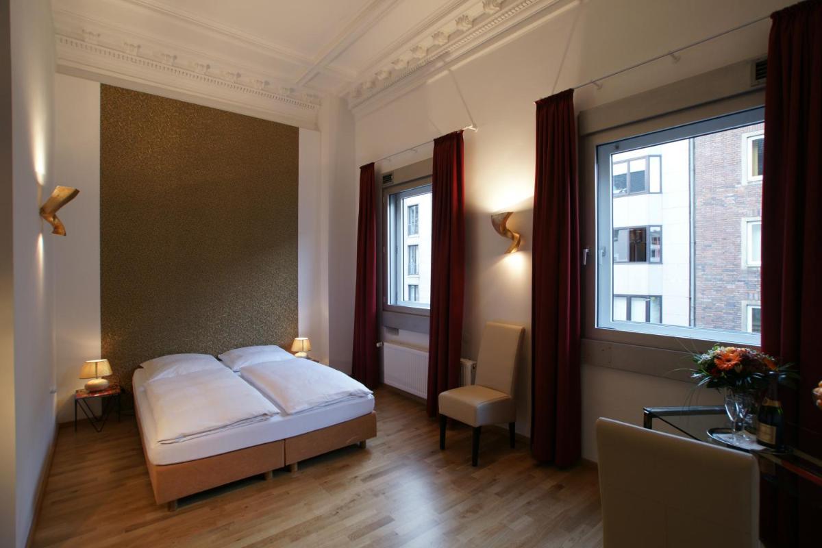 Image 1 of Hotel Stern