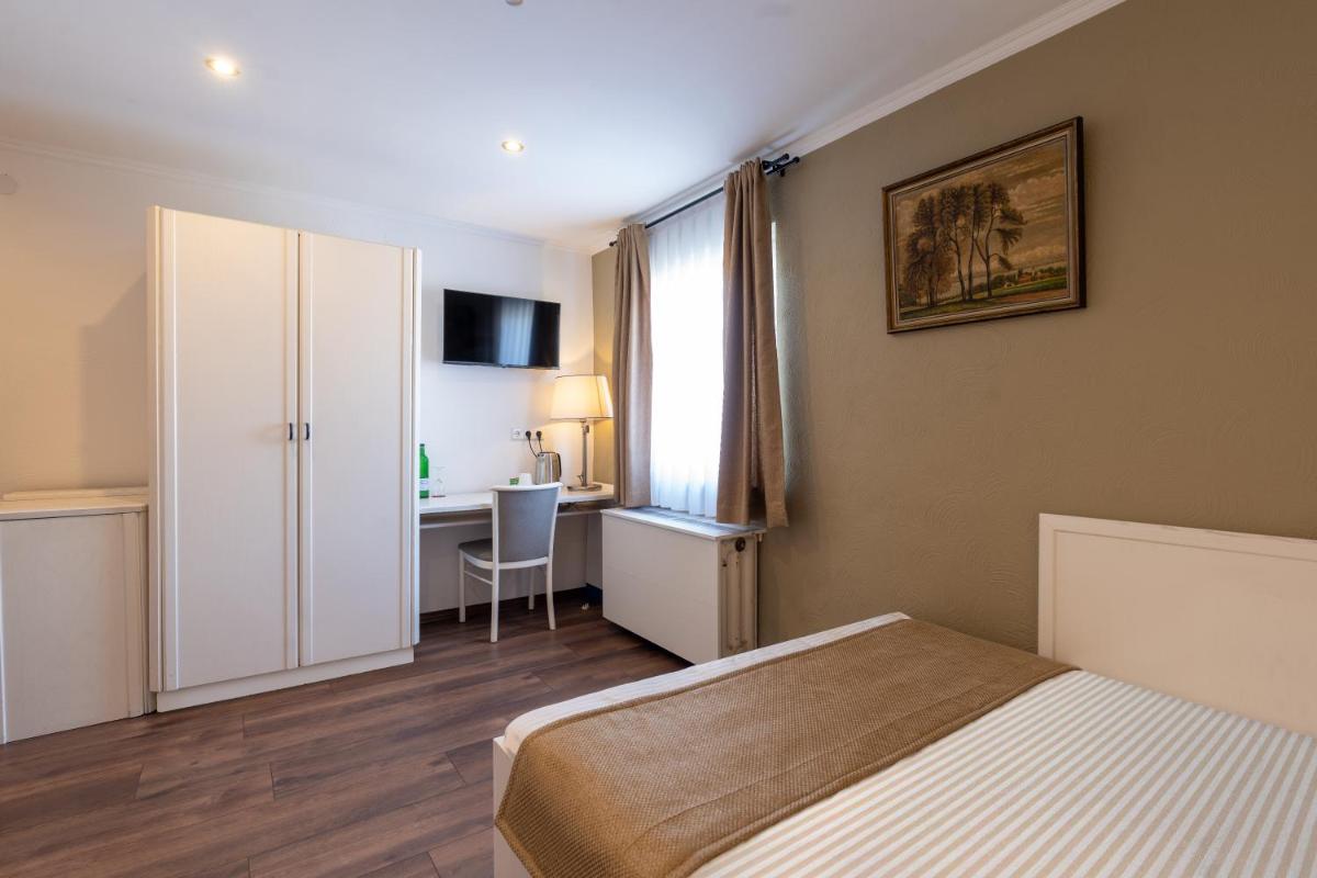 Image 4 of Jupa’s Hotel