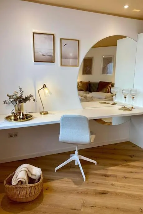 Image 4 of Komfort – Suite zentral, mit Balkon und Waschmaschine