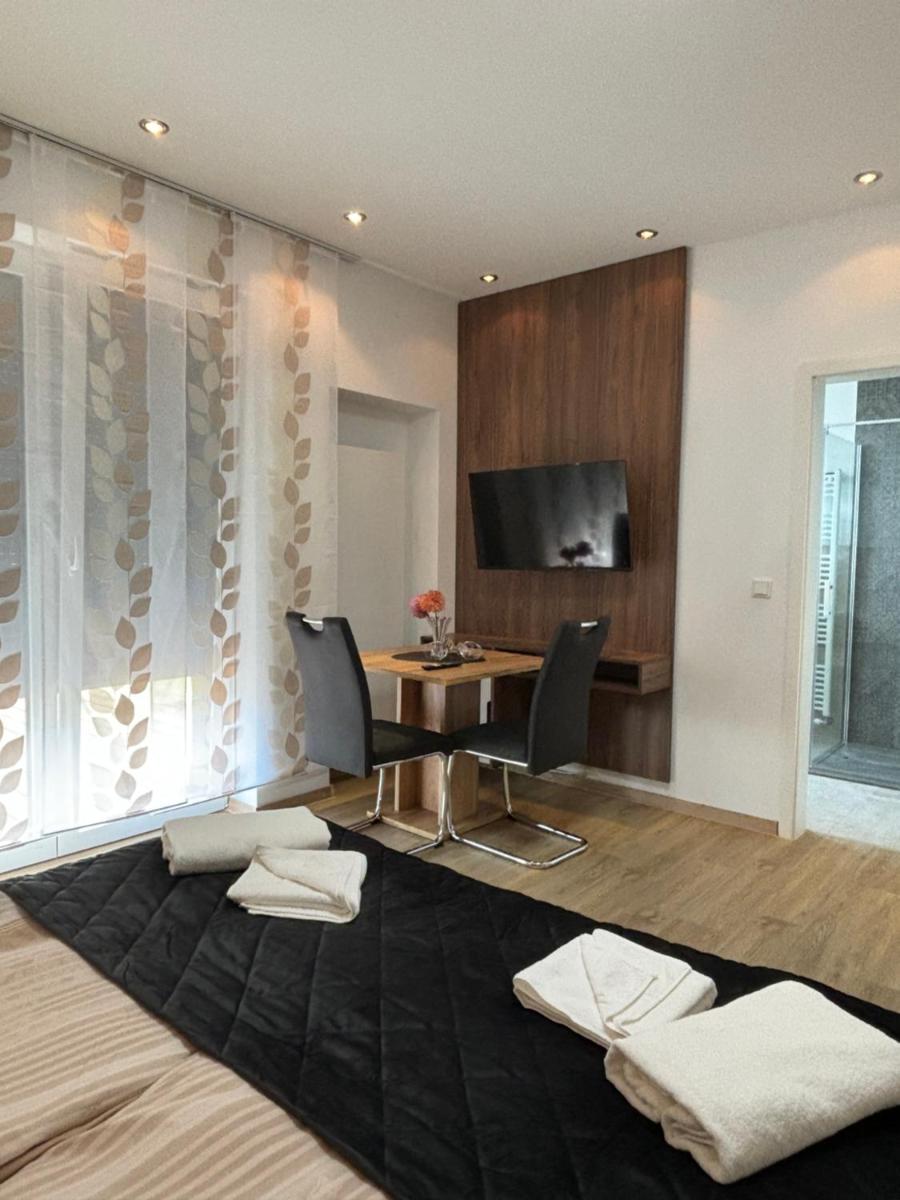 Image 2 of Lenti Düsseldorfer Apartment’s