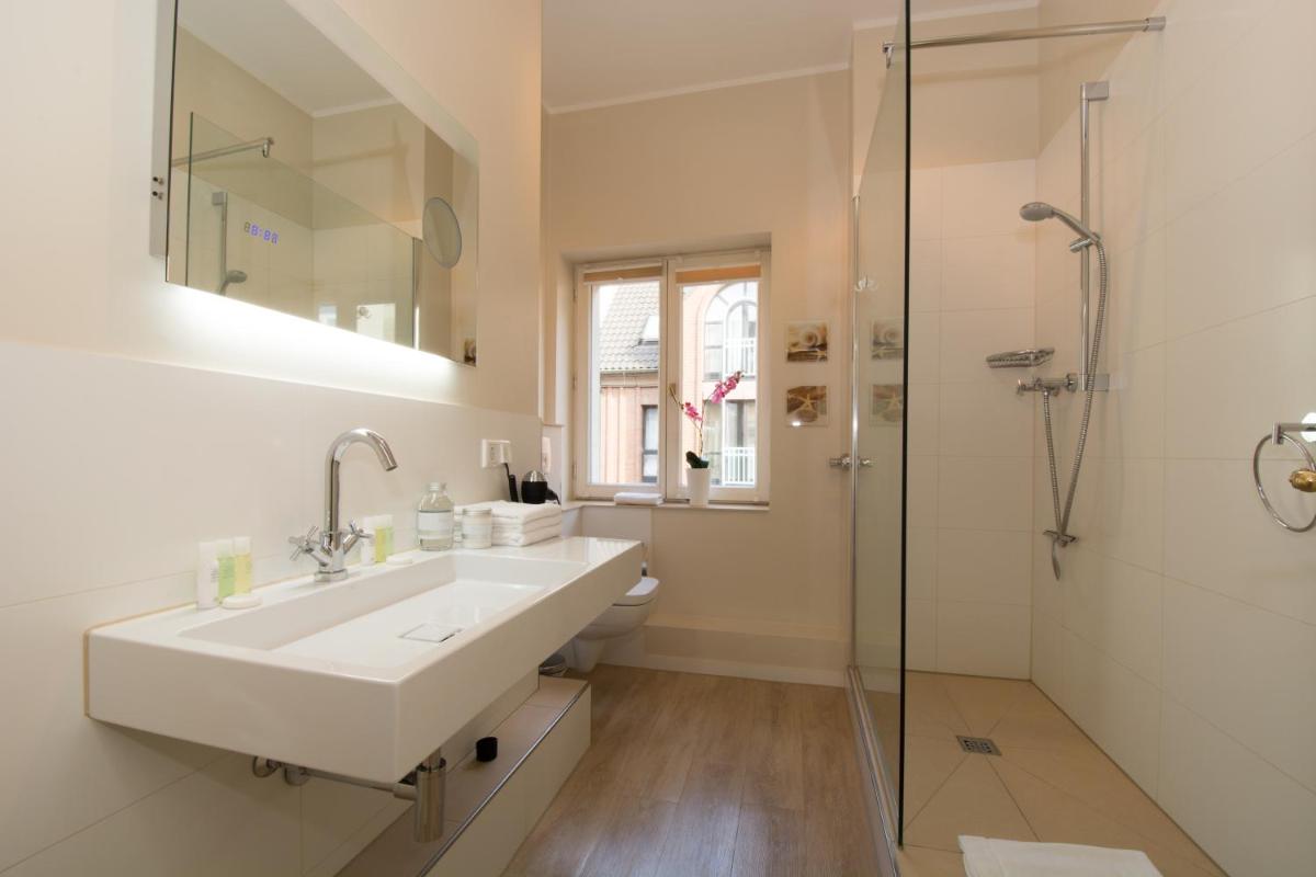 Image 2 of Living am Carlsplatz Apartment