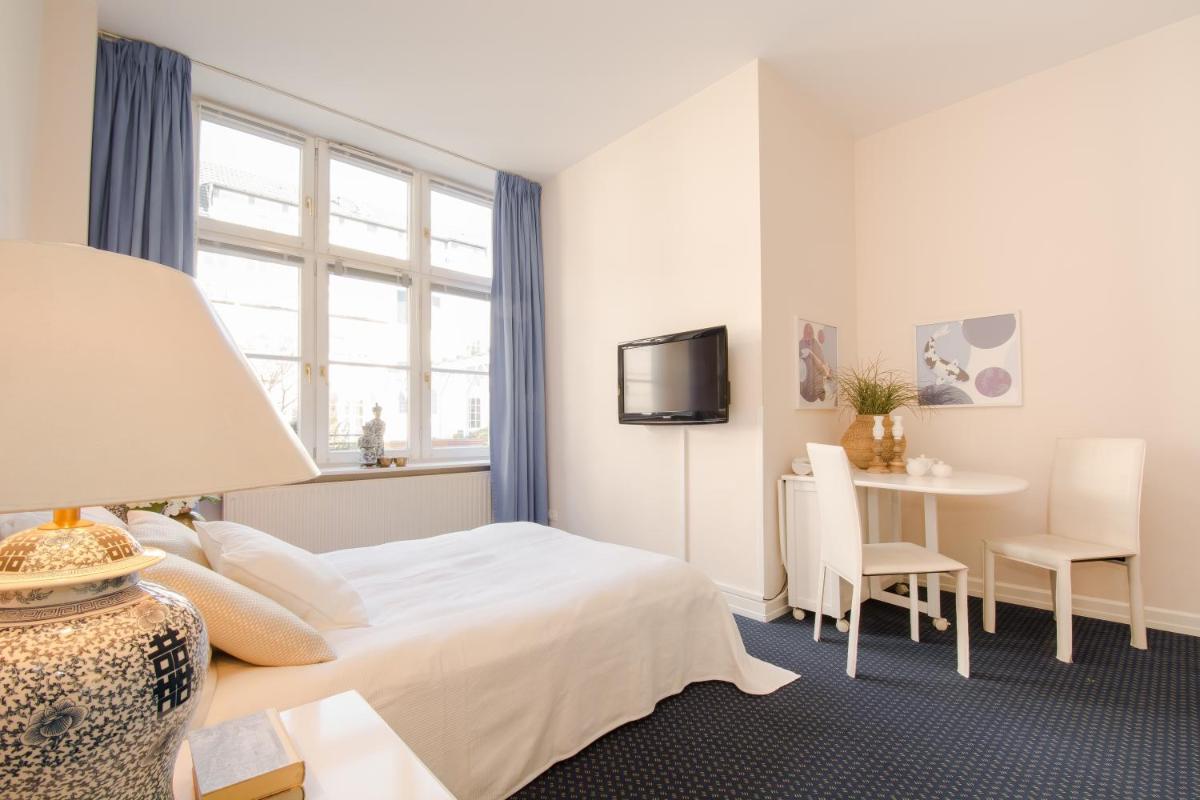 Image 6 of Living am Carlsplatz Apartment