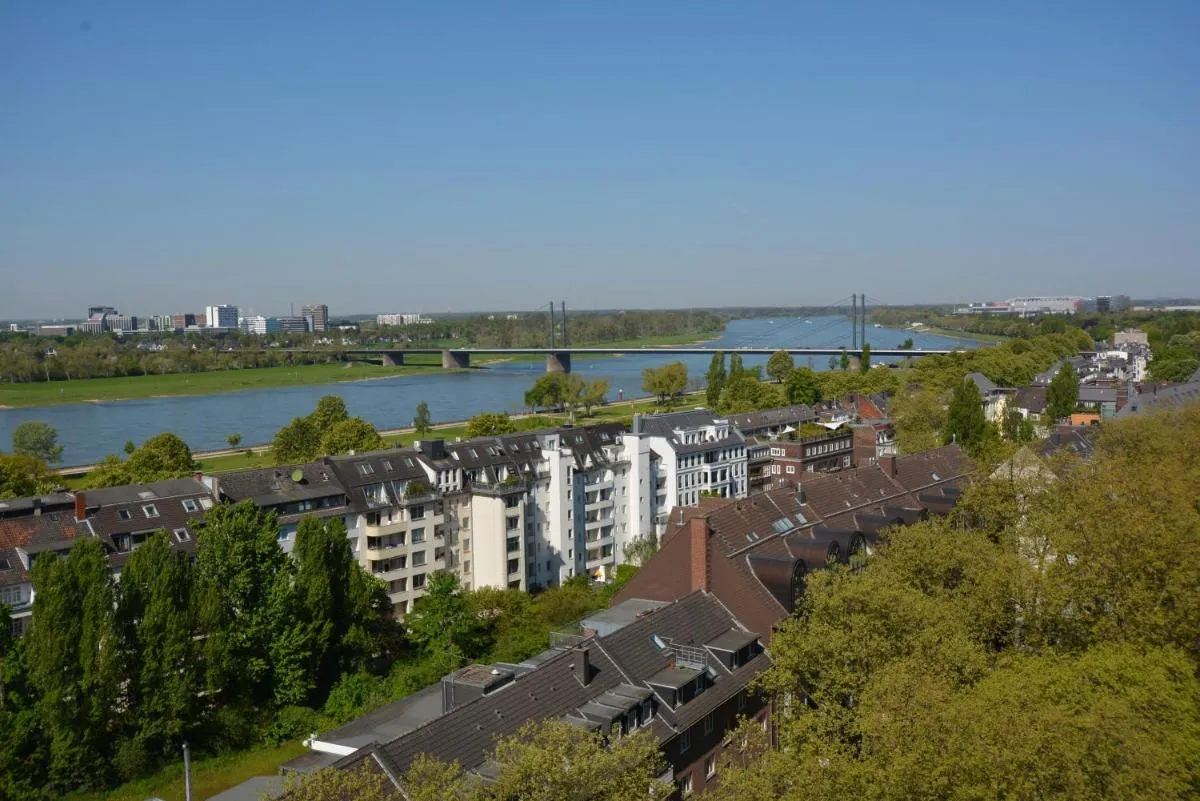 Image 5 of Luxury apartment in Düsseldorf near trade fair