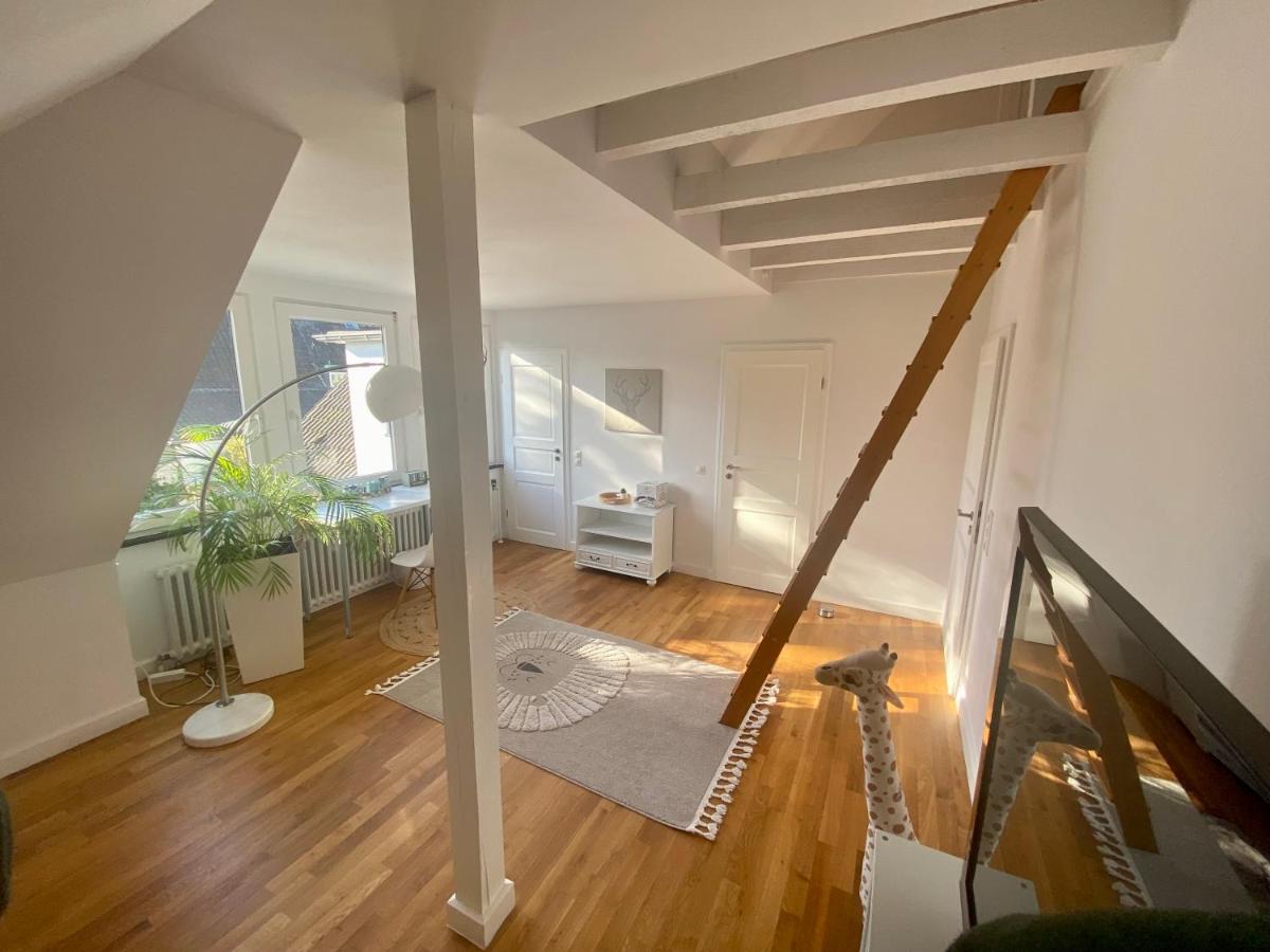 Image 2 of (Messe)Zimmer mit Bad und Ankleideraum + Parkplatz
