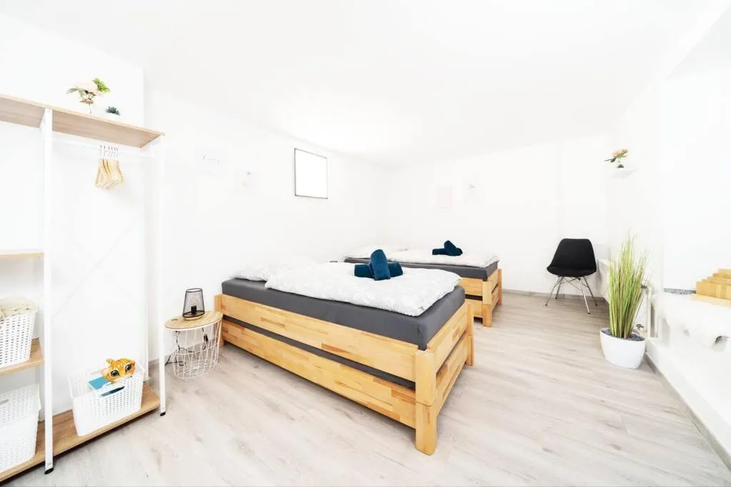 Image 1 of Messe Düsseldorf Top Ausstattung Netflix Wlan