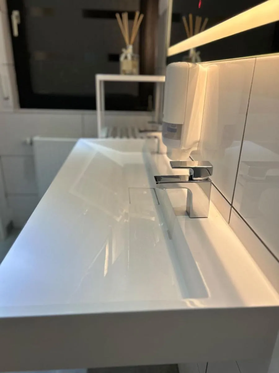 Image 6 of Messe HV-2